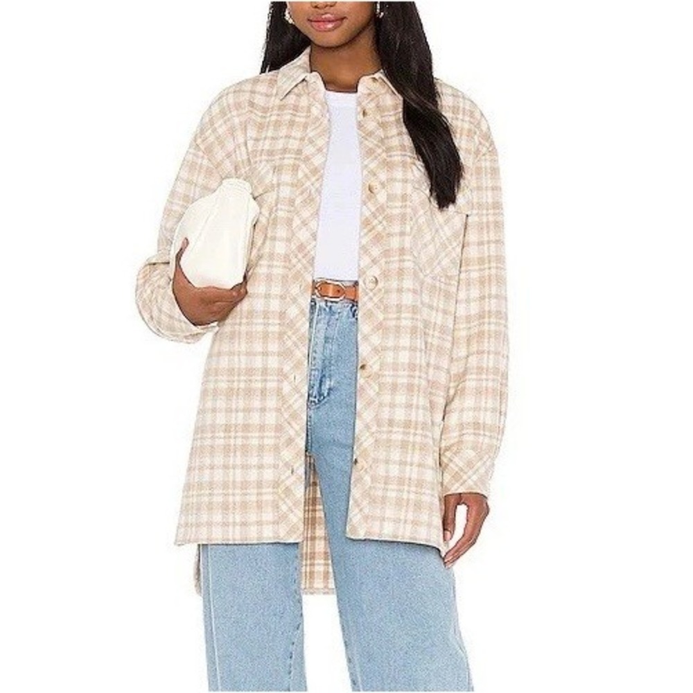 l'academie (REVOLVE) Oversized Shacket Size Medium Fall Streetwear‎ Button Up